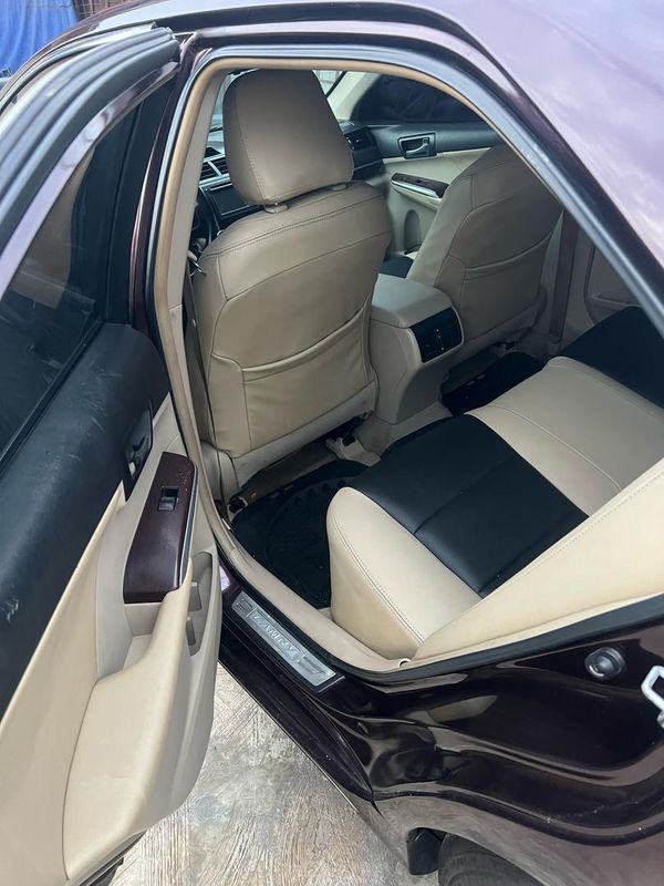 Thumbnail 3 of 2014 Toyota Camry XLE